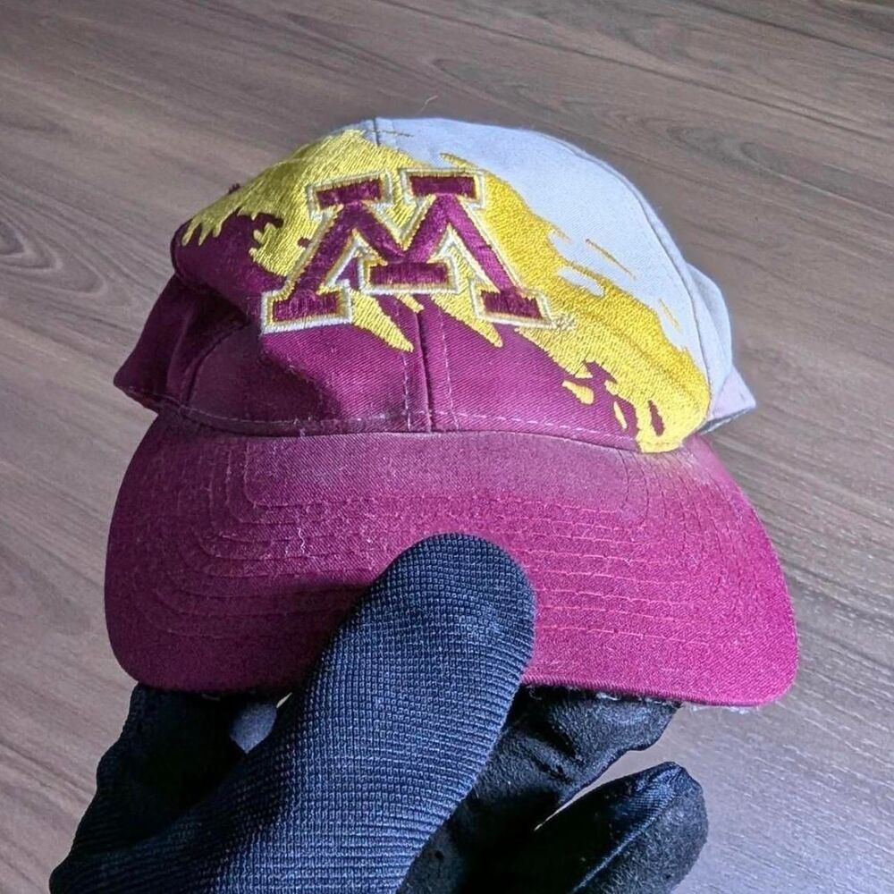 Vintage Logo-7 Minnesota Golden Gophers Snapback Splash Sraphic Ballcap